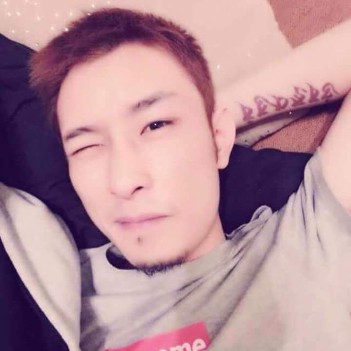 难得拥抱的第一张照片--新竹残疾人相亲网