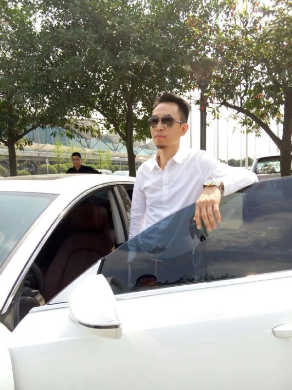 杨岳的第一张照片--新竹残疾人相亲网