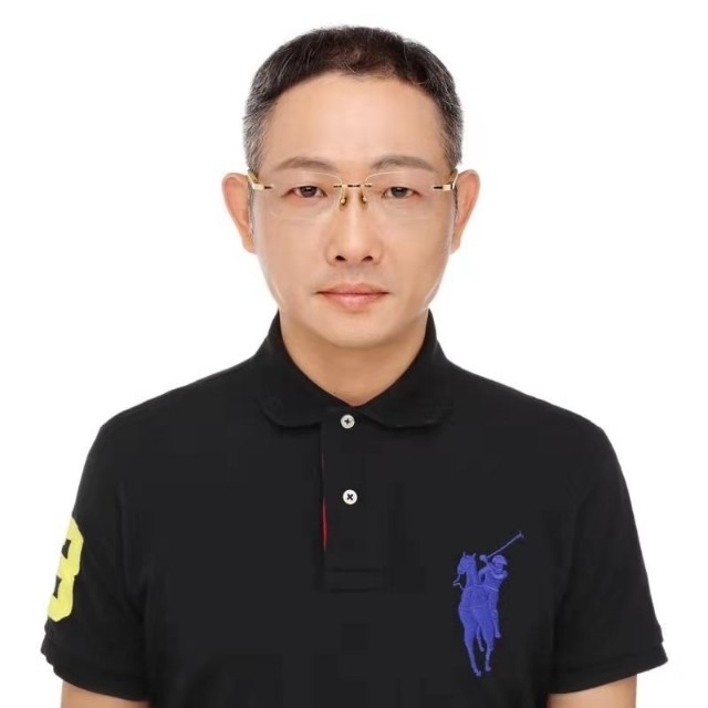 邱先森的第一张照片--新竹残疾人相亲网