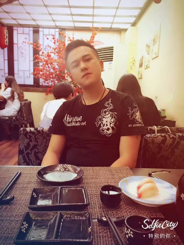 夏天的第四张照片--新竹残疾人相亲网